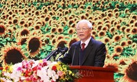 베트남 공산당 설립 90주년 기념을 맞이 성대한 미팅
