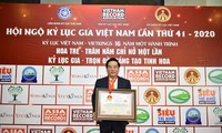 동해석유운영공사 (Biendong POC), 베트남 기록을 수여