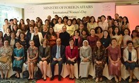 외무부, 여성 외교관들과 국제 여성의 날 기념