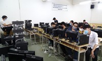 빈곤 학생 위한 컴퓨터 ‘재생’ 공장
