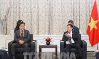 브엉  딘 후에 국회의장, 한국 대기업 총수들 만나…