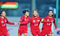 후인 느, 베트남 여성대표팀 골 기록 세워