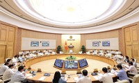 총리, 7월 정부 정기회의 주재