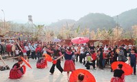 2022년 목쩌우 소수민족문화축제 진행 