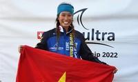 베트남 여자 선수, 트라이애슬론 챔피언십 우승