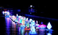 관광 축제-2023 닌끼에우 풍등의 밤에 첫 열기구 축제 개최