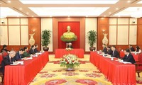 응우옌 푸 쫑 서기장, 조 바이든 미국 대통령과 통화