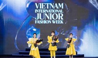 베트남, 아동을 위한 국제 패션쇼 개최