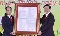 브엉 딘 후에 국회의장, 박닌성 투언  타인현 설립 110주년 기념식 참석