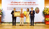 베트남 사진작가, 국가 기록 획득