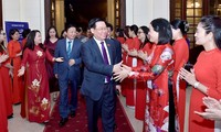 국회의장, ‘베트남 조국 영광’ 예술 프로그램 참석