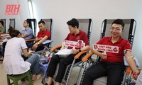 디엔 비엔과 타인 호아에서 헌혈 캠페인 진행
