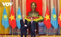 보 반 트엉 주석, 카자흐스탄 대통령과 회담