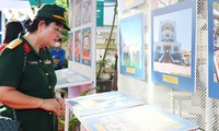 껀터시에서 베트남 바다와 섬에 대한 전시회 개최