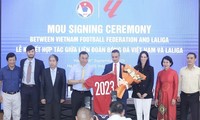 프로축구 발전 위해 베트남축구연맹과La Liga 협력