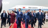 시진핑 중국 주석, 하노이에 도착해…베트남 국빈 방문 시작