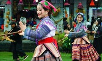 4월에 베트남 소수민족 문화관광마을에서 ‘베트남 소수민족 문화 색깔’ 행사 개최