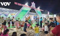 디엔비엔 ‘베트남 유산의 땅과 명승 관광’ 전시회 개막 