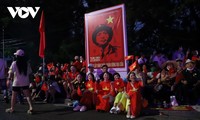 베트남 국민, 디엔비엔푸 전투 승리 70주년 기념식 응원