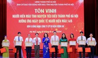 세계 헌혈자의 날(6월 14일) 맞아 하노이시 대표 헌혈자 표창