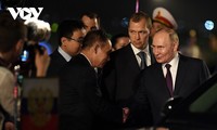 푸틴 러시아 대통령…하노이에 도착, 베트남 국빈 방문 일정 시작