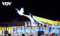꽝찌성 ‘평화를 위하여’ 축제 개막