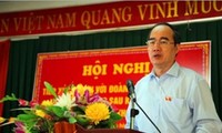 ឧបនាយករដ្ឋមន្ត្រី Nguyen Thien Nhan ជួប​ប្រាស្រ័យជាមួយអ្នកបោះឆ្នោតខេត្ត​ Bac Giang 