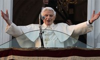 សម្តេចប៉ាប Benedict XVI បានលាឈប់ជាផ្លូវការ 