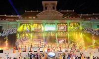 ប្រធានរដ្ឋវៀតណាមចូលរួមពិធីបើក Festival សមុទ្រ Nha Trang ឆ្នាំ ២០១៣ 