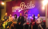 មហោស្រពដូរតន្ត្រី ASEAN Pride ២០១៥ក្រោមប្រធានបទលើកដម្កើង គ្រួសារ