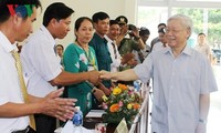 អគ្គលេខាបក្សលោក Nguyen Phu Trong អញ្ជើញទៅបំពេញការងារនៅខេត្ត Phu Yen