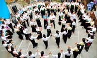 វៀតណាមចងក្រងឯកសារអំពីសិល្បៈរបាំ Xoe Thai ដាក់ជូនអង្គការ UNESCO