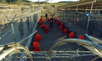 អាមេរិកអនុវត្តន៍វគ្គបញ្ជូនអ្នកទោសធំបំផុតចេញពីពន្ធនាគារ Guantanamo