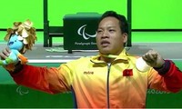 កីឡាករលើកដុំដែក Le Van Cong បំបែកឯកទគ្គកម្មពិភពលោកនៅ Paralympics 2016