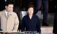 កូរ៉េខាងត្បូង៖ក្រុមរដ្ឋអាជ្ញាពិសេសស្នើឲ្យចាប់ខ្លួនអតីតប្រធានាធិបតីលោកស្រី Park Geun-hye