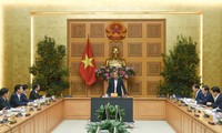 PM Nguyen Xuan Phuc Adakan Pertemuan tentang Penyesuaian Perencanaan Umum Kota Da Nang