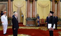 Sekjen, Presiden Nguyen Phu Trong Terima Duta Besar Yang Menyampaikan Surat Mandat Negara