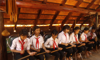 Memupuk Cinta Budaya Tradisional di Sebuah Sekolah di Daerah Pelosok