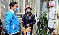 Hanoi Berikan Bantuan Berupa Makanan Gratis untuk Bantu Orang-orang yang Hadapi Kesulitan Akibat Pandemi COVID-19