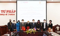 Meningkatkan Kapasitas untuk Selesaikan Sengketa Komersial dan Investasi di Luar Pengadilan di Vietnam