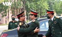 Kepala Staf Umum Tentara Rakyat Laos Melakukan Kunjungan Resmi ke Vietnam