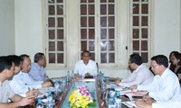 张和平与政府办公厅和国家交通安全委员会举行工作座谈