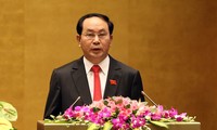 越南国家主席陈大光开始对老挝进行国事访问
