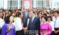 越南全国2200万学生参加2016-2017新学年开学典礼