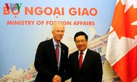 越南和加拿大加强多个领域合作