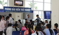 越南劳动荣军社会部建议两个保险基金减缴5.4万亿越盾