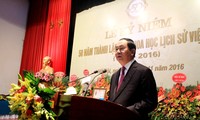越南国家主席陈大光出席史学会成立50周年纪念大会