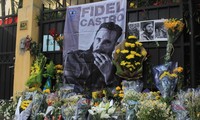 在河内举行的菲德尔·卡斯特罗领袖悼念仪式气氛肃穆