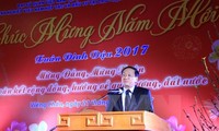 越南驻外代表机构举行拜年活动