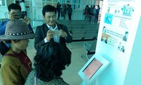 广治省举行“民众通过手机给公共服务质量打分”项目开展研讨会